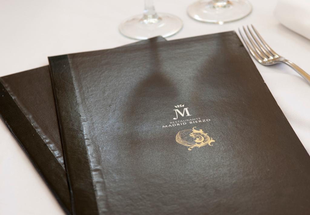 פונפרדה Hotel Madrid Bierzo מראה חיצוני תמונה
