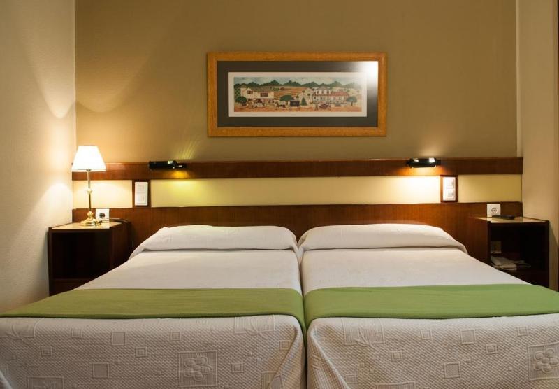 פונפרדה Hotel Madrid Bierzo מראה חיצוני תמונה