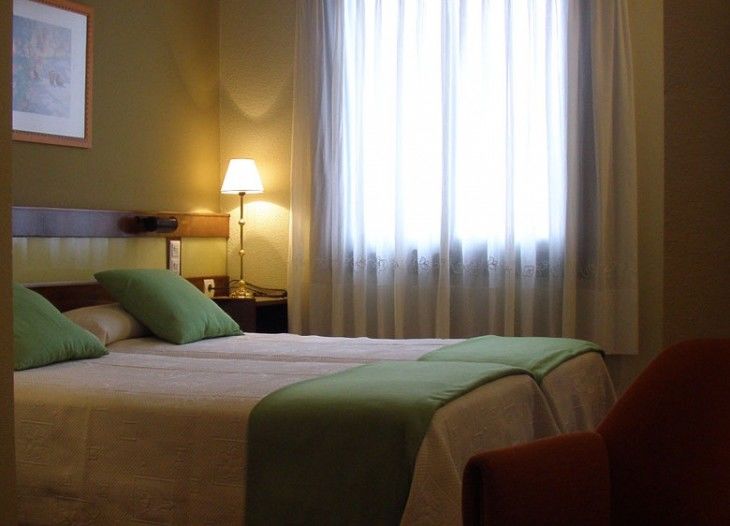 פונפרדה Hotel Madrid Bierzo מראה חיצוני תמונה
