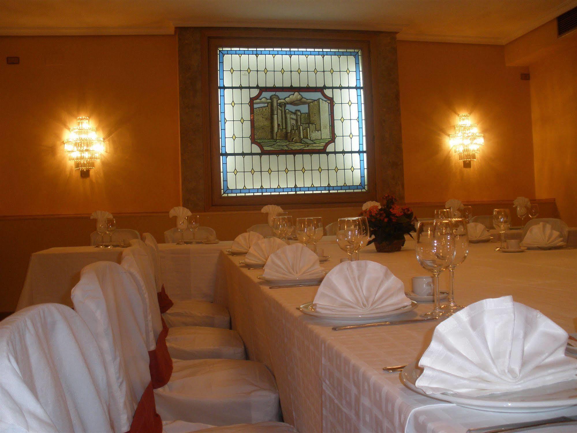 פונפרדה Hotel Madrid Bierzo מראה חיצוני תמונה
