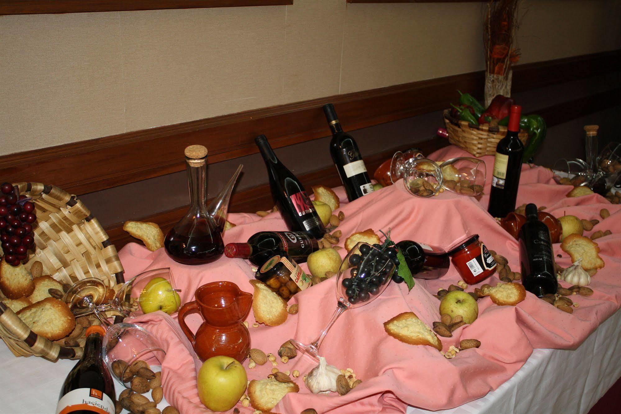 פונפרדה Hotel Madrid Bierzo מראה חיצוני תמונה